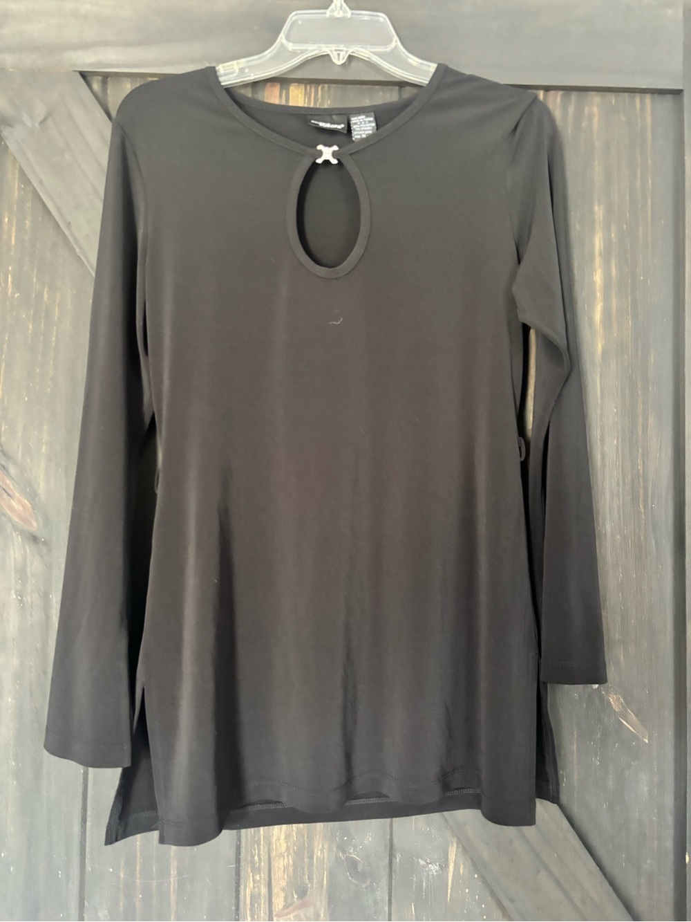 Black Keyhole Long-Sleeve Women's Top